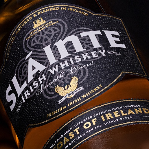 Sláinte Irish Whiskey bottle side