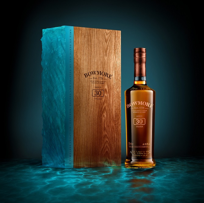 Bowmore 30_Bottle Box_RGB300