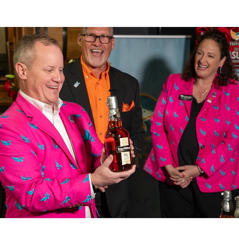 Evan Williams Bourbon Experience Releases Annual Limited Edition Kentucky Derby Festival Single Barrel Bourbon Bottle 2024 SQUARE.png