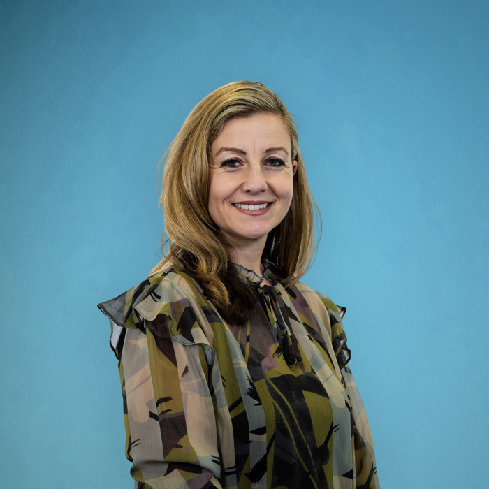 Carol Robert Suntory