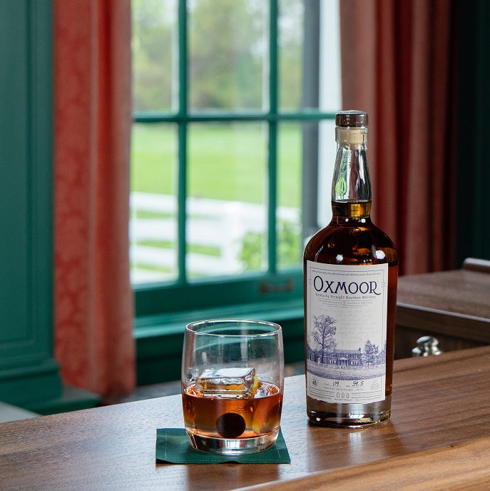 Oxmoor Bourbon Company Cocktail and bottle