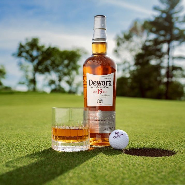 Dewars - THE CHAMPIONS EDITION - 2025 on golf course
