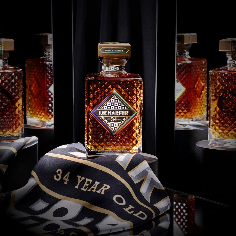 IW Harper 34 Year bottle