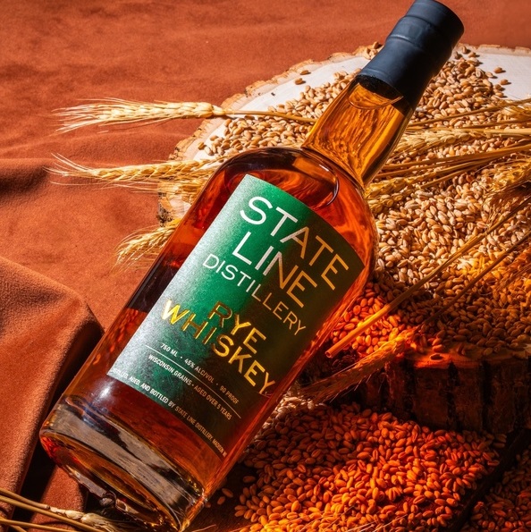 State Line Rye Whiskey bottle