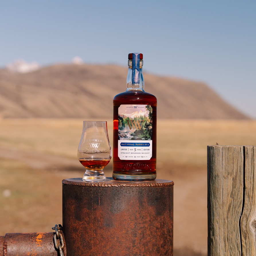 Wyoming Whiskey National Parks No. 5 Grand Tetons bottle and glass
