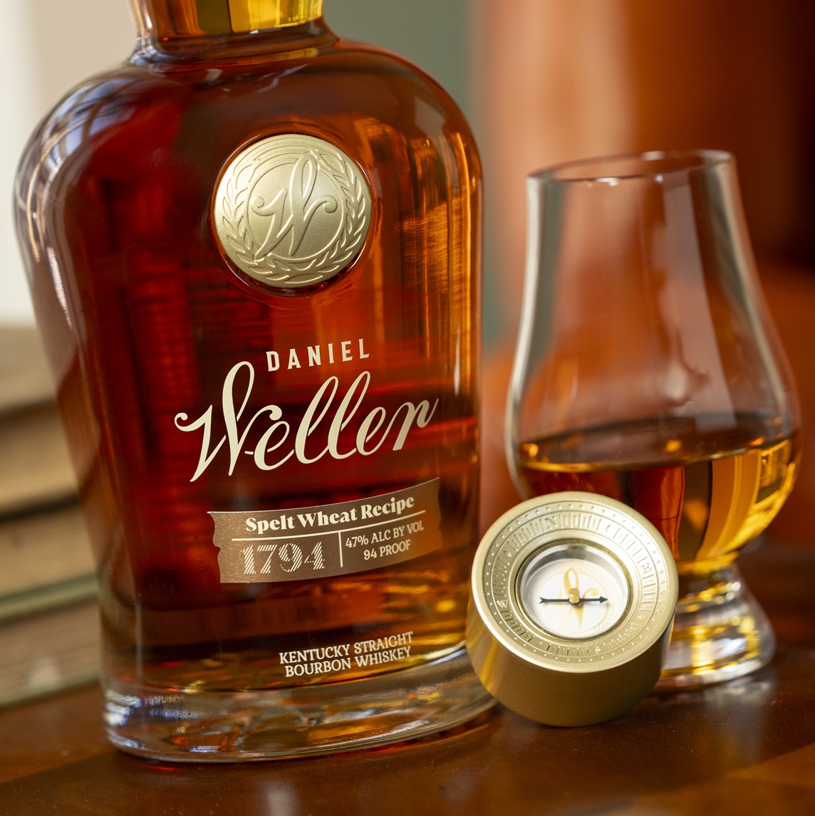 Daniel Weller Spelt Wheat bottle with pour