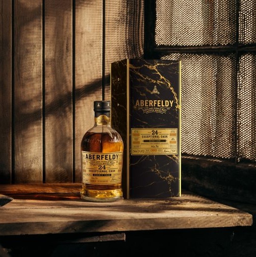 Aberfeldy_24YO_WhitePort_DoubleCask_Bottle and box