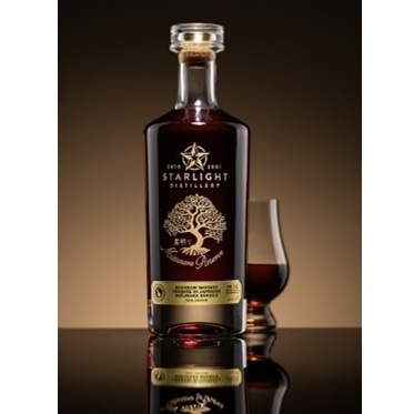 Starlight Distillery 10-Year Mizunara bottle