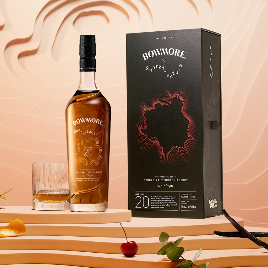 Bowmore Snarkitecture Captivo Collection bottle and box