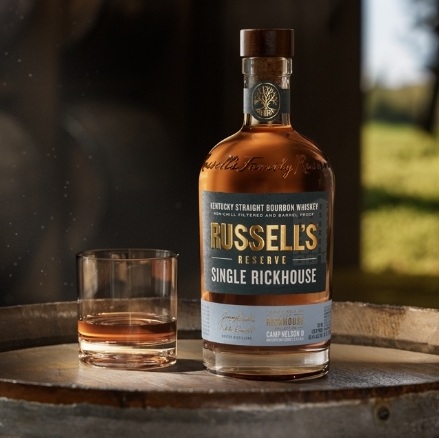 Russell's Reserve Single Rickhouse Camp Nelson D bottle and pour on barrel